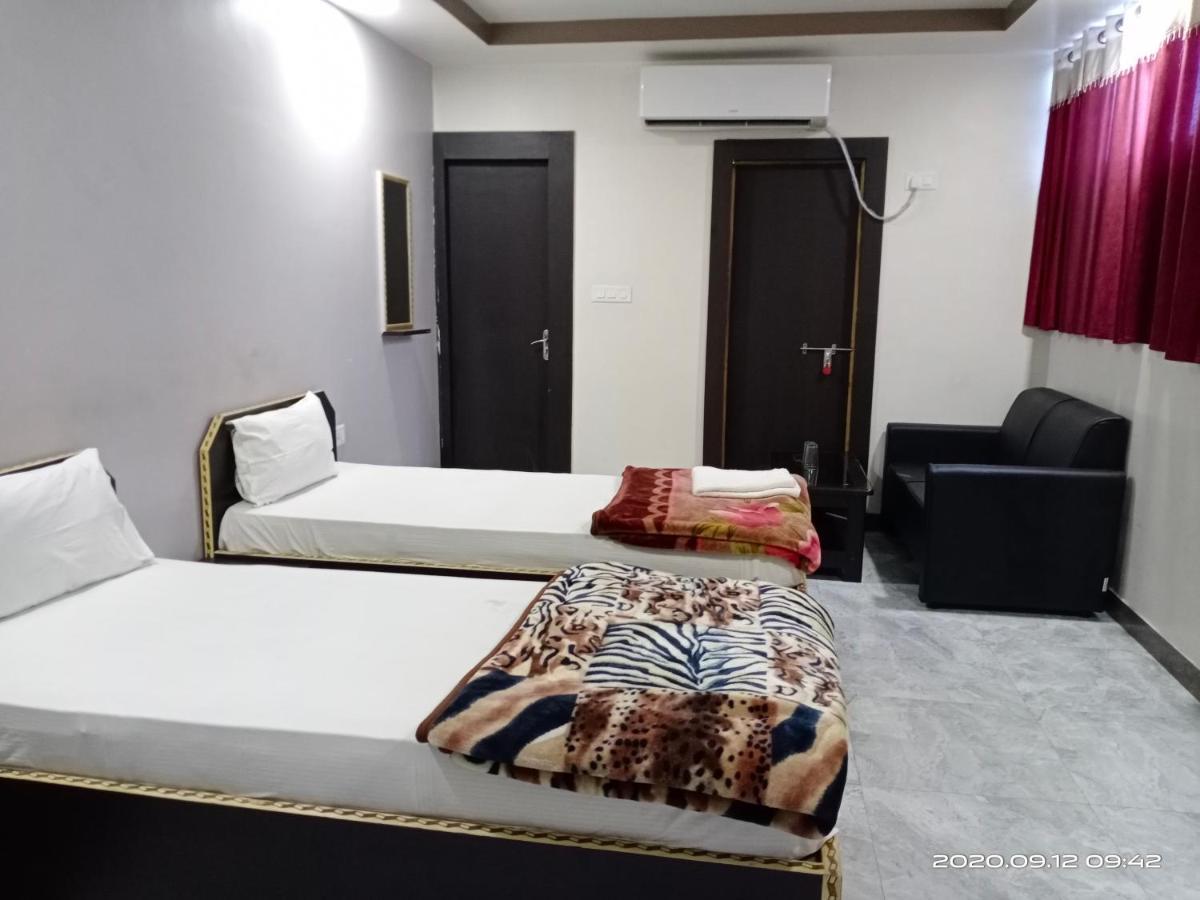 Hotel Sunaina International Gaya Eksteriør bilde