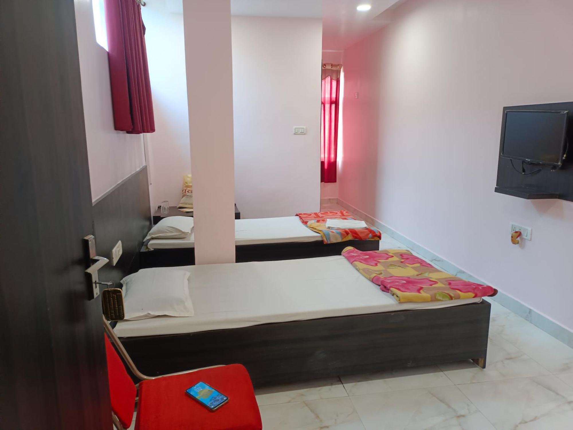 Hotel Sunaina International Gaya Rom bilde