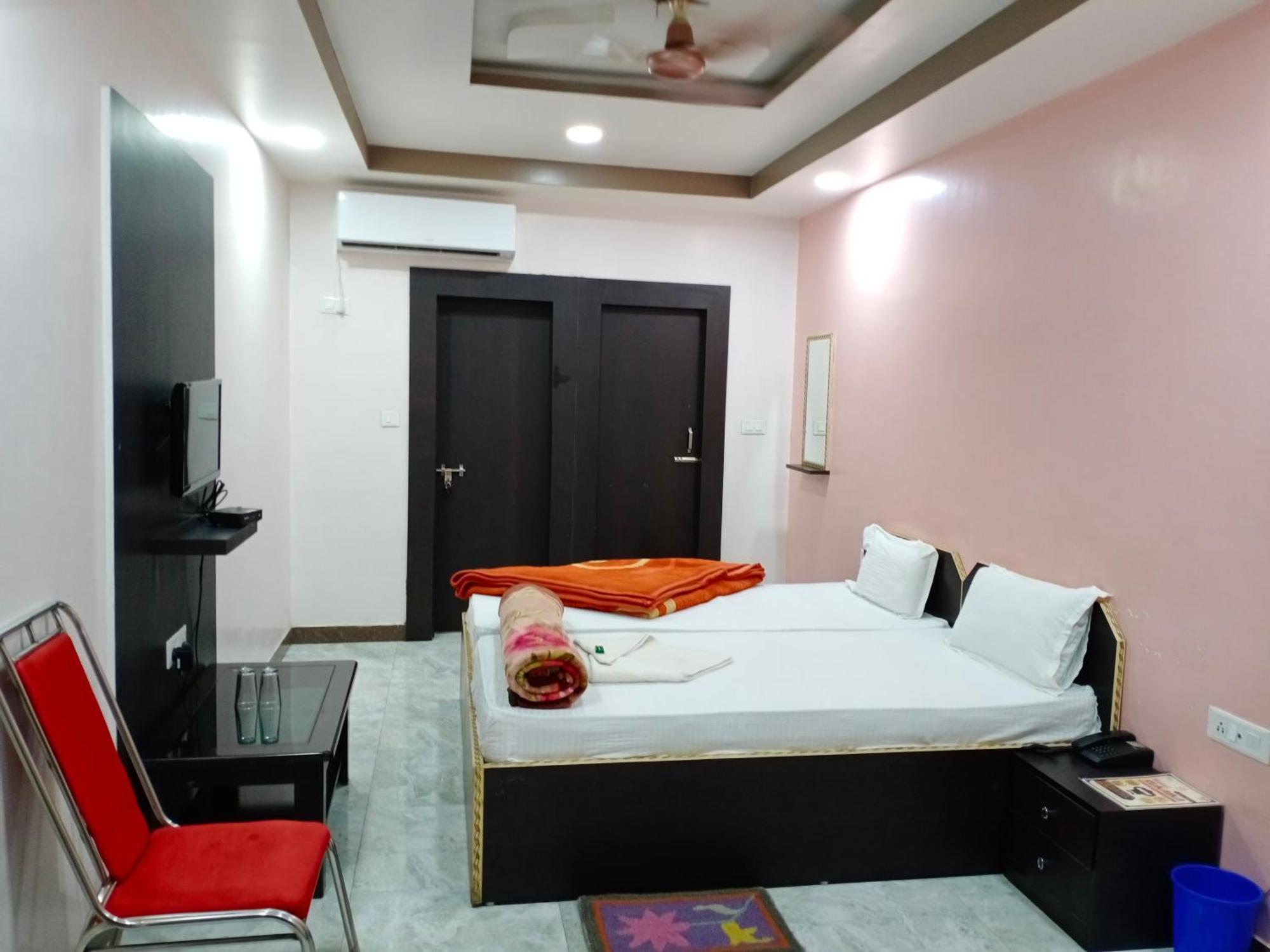 Hotel Sunaina International Gaya Rom bilde
